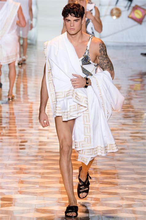 versace spring 2015 menswear|versace spring 2015.